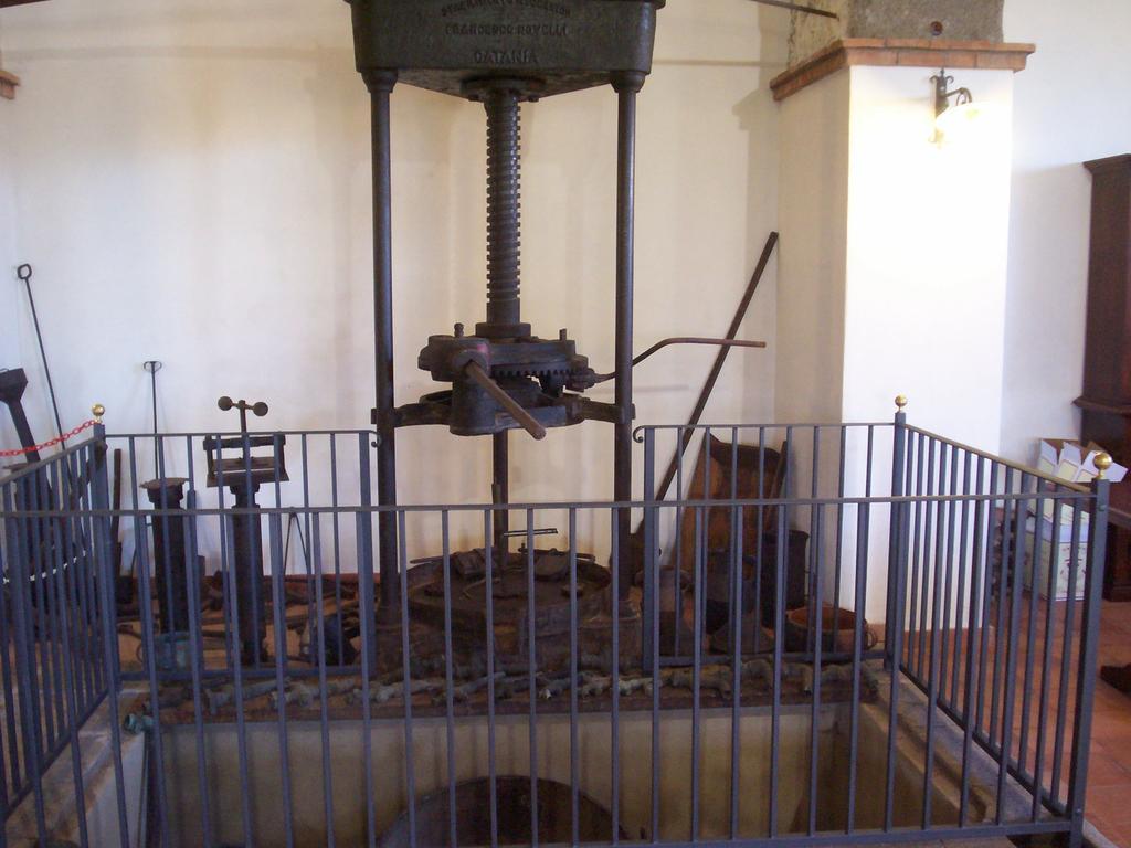 Etna Wine Azienda Agrituristica Passopisciaro Экстерьер фото