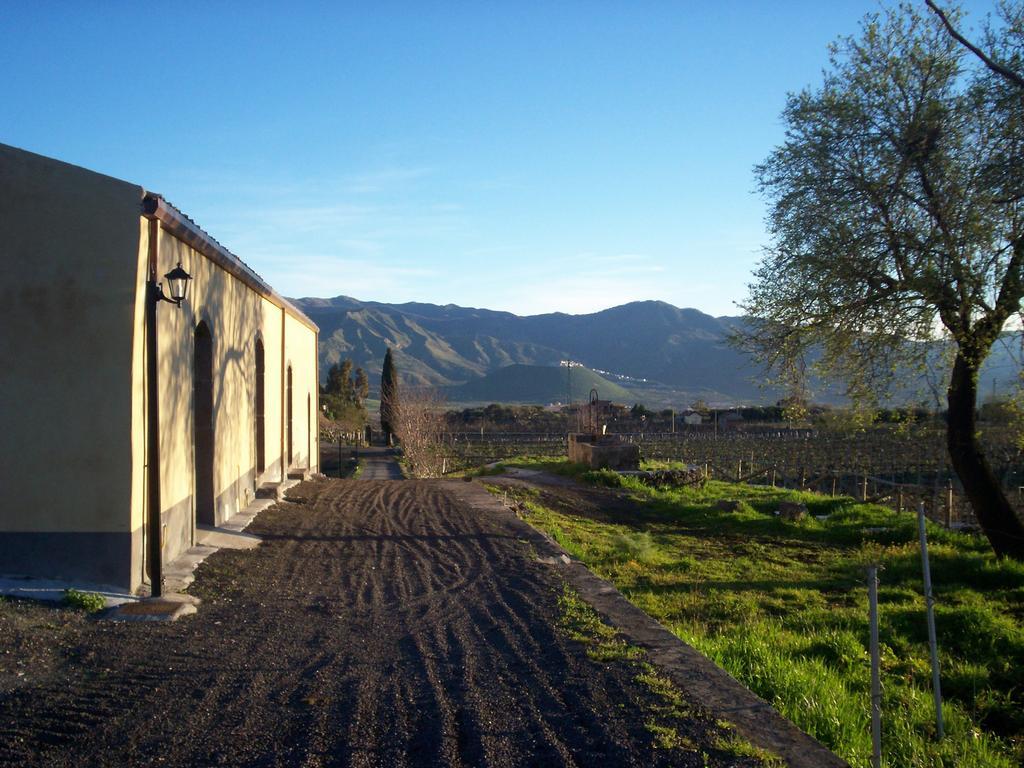 Etna Wine Azienda Agrituristica Passopisciaro Экстерьер фото
