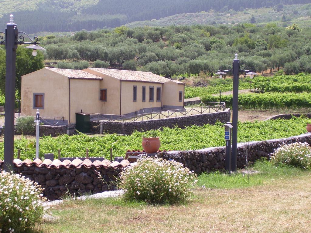 Etna Wine Azienda Agrituristica Passopisciaro Экстерьер фото